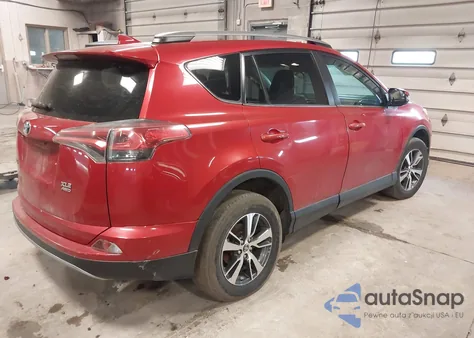 2017 Toyota Rav4 Xle z USA, uszkodzony, nr VIN 2T3RFREV4HW603989